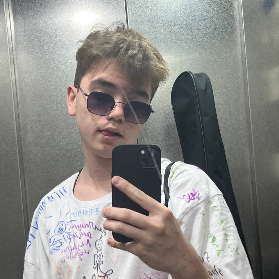 Арсений Псурцев